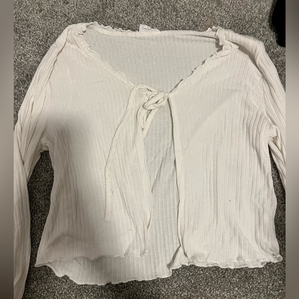 Women’s white crop top